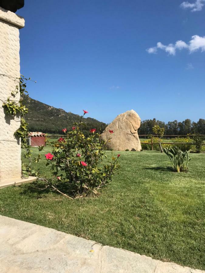 Villa Della Pietra Castiadas Exteriör bild